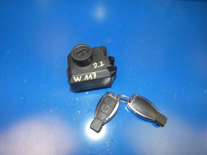 MERCEDES CLA W117 A W176 B W246 Allumage + 2 KLUCZYKI
