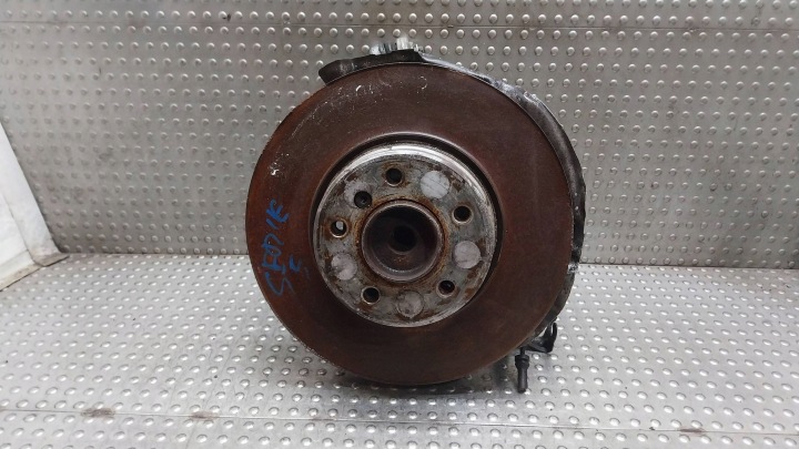 otoč čapu pravý predok 6760954 BMW E60 E61