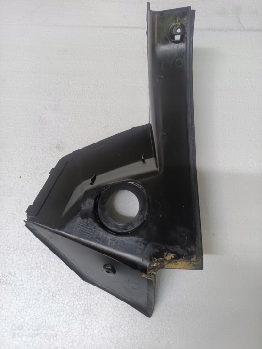 20924114 Maskownica przy lampie lewej links heck w Kotflügel Opel Ampera