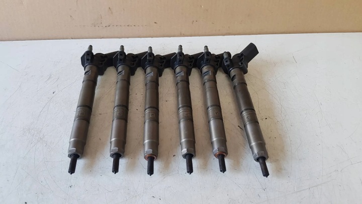 EINSPRITZDÜSE EINSPRITZDÜSE PUMPE-DÜSE-EINHEIT 059130277BE 0445116023 AUDI A4 B7 B8 A6 C6 A8 D3 Q5 Q7