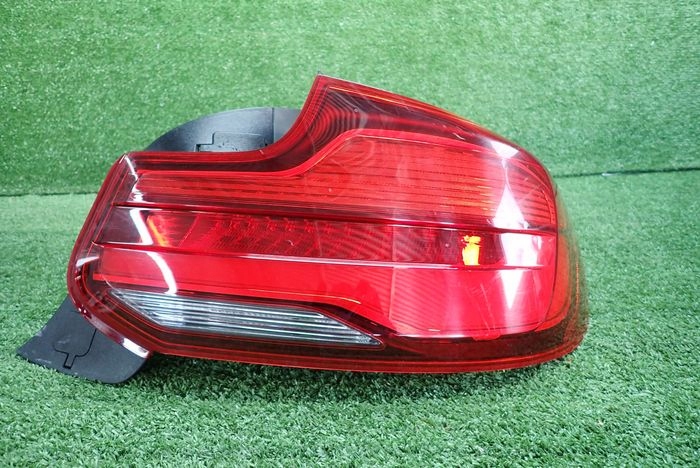 BMW F22 F23 2 LED LIFT 15- Licht rechts hinten heck