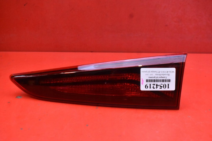 light right rear part rear 92404-J90 HYUNDAI KONA 1 and 17-19