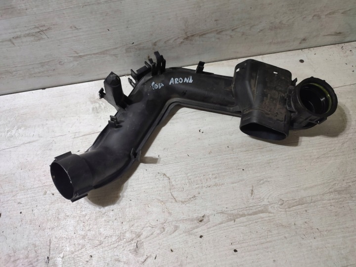 Seat Arona 2019 hose / pipe of the intercooler