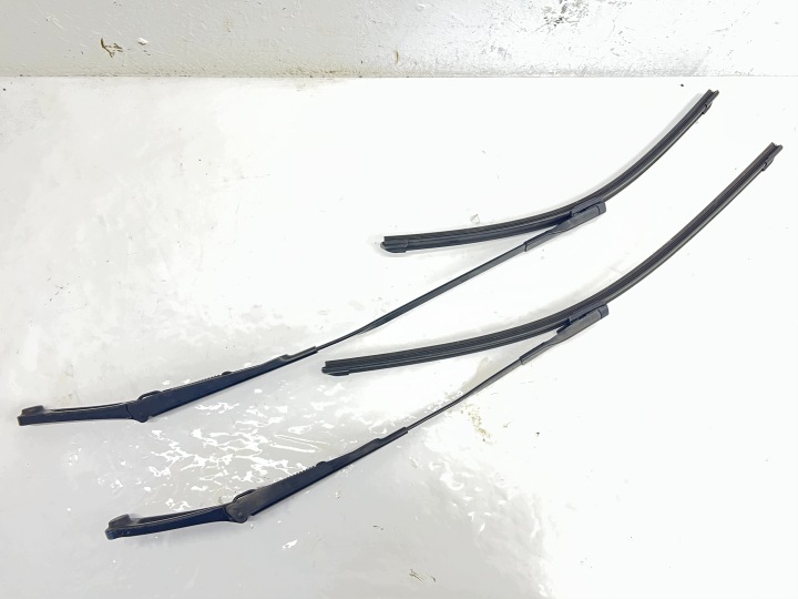 AUDI A4 B9 8W wiper arms 8W1955407 8W1955408 left + right