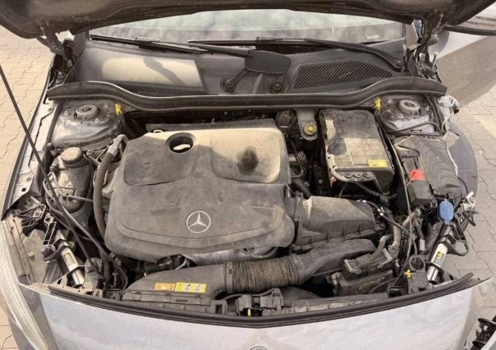 MERCEDES A180 A-klasse W176 motor 1.6 CGI TURBO M270910 270910 E16 122KM