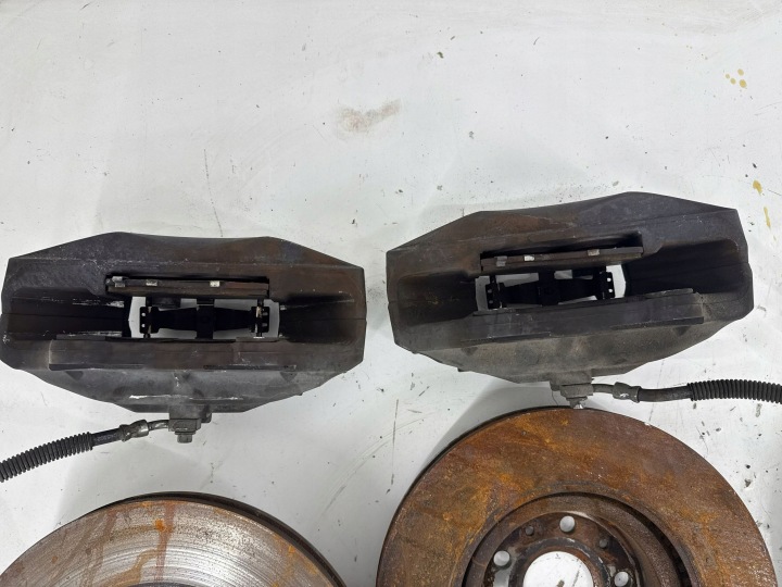 2016 Chevrolet Camaro Conjunto de discos de freio e grampos 84089059 11
