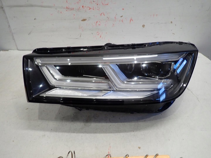 Licht vorne vorne links AUDI Q5 II 2017- FULL LED MATRIX 80A941783F