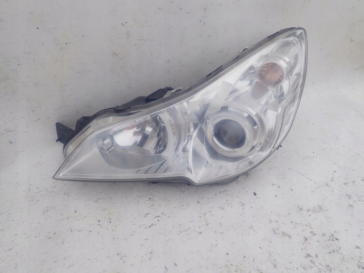 SUBARU LEGACY V 09-14 Feux phare XENON Gauche Avant