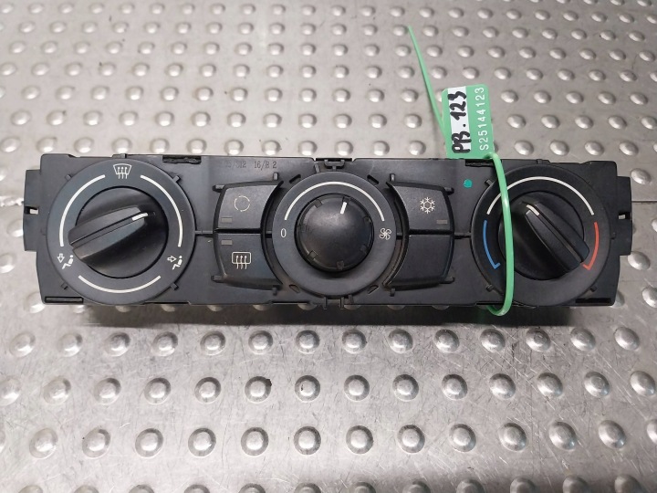 PANEL Bouches buses Climatisateur air conditionné Électrique 6960860 BMW E81 E82 E87 E88 E90 E91 E92