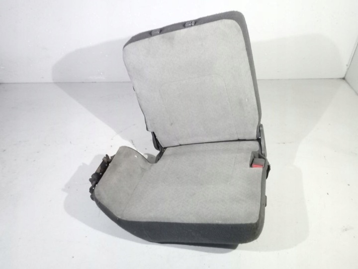 Mitsubishi Pajero II Sitz Sitze hinten 7 osob L+P