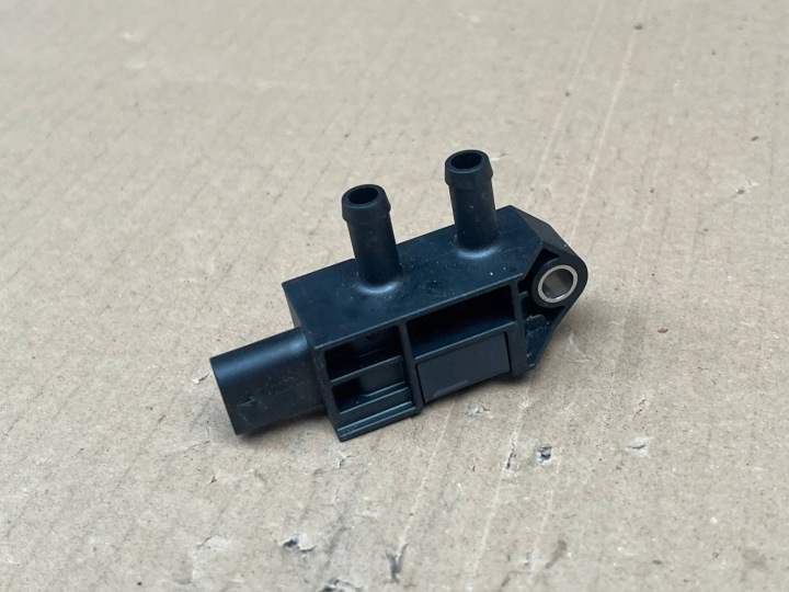 Capteur température gaz échappement 058906051J AUDI A5 II F5 A4 B9 8W 2.0 TFSi DMS !J
