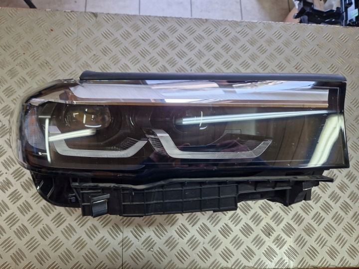 FEUX PHARE DROIT AVANT FULL LED BMW 5 G30 LIFT 2021R->