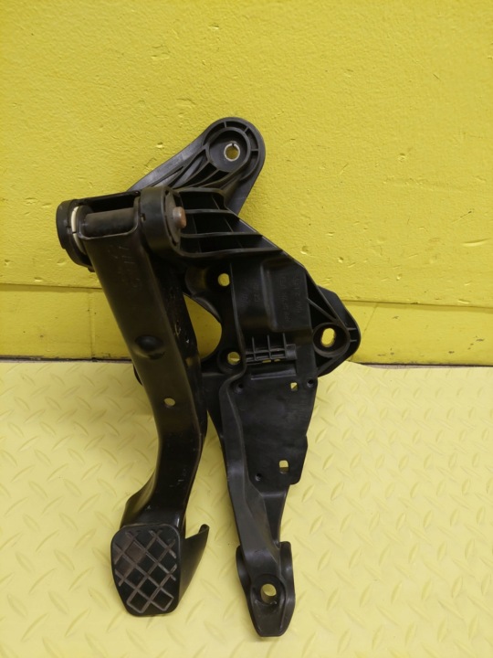SKODA RAPID II PEDAL brzdy 6C1721058D