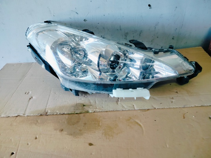 Feux phare Droit Avant XENON PEUGEOT 4007 EUROPA OE