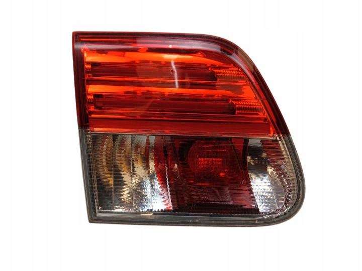 Licht links heck für die Heckklappe LED TOYOTA AVENSIS T27 KOMBI LIFT (12-15)