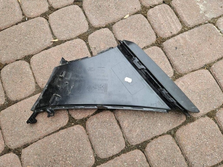 grid of a bumper front of the front left intake powietrz Opel Mokka B 9835281580