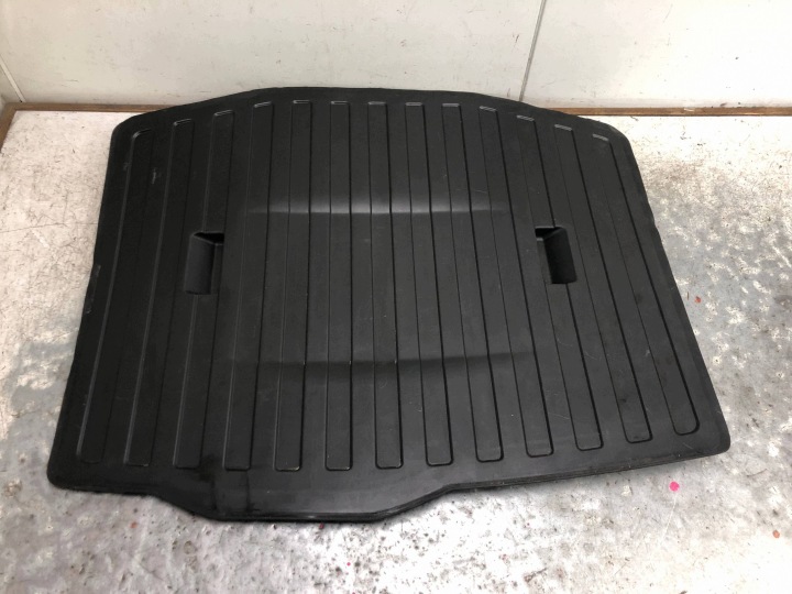 floor mats boot AUDI A6 C6 KOMBI 4F9863547