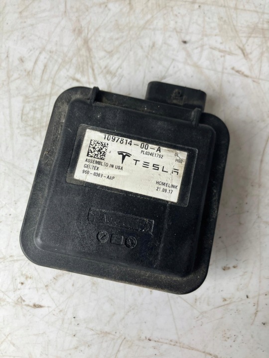 modul HOMELINK TESLA MODEL S 1097814-00