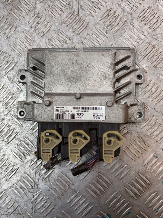 Unité de contrôle Moteur Ordinateur FORD FIESTA MK7 1.25 AV21-12A650-CD