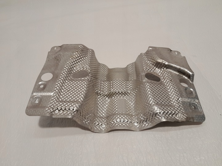 AUDI A4 B9 LIFT Berline Berline Couverture tablier moteur TERMICZNA8W0521443F