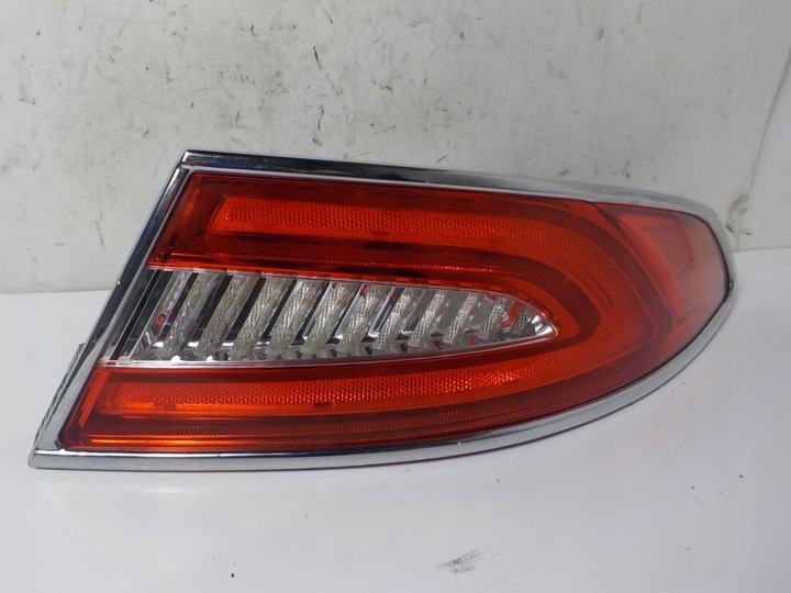JAGUAR XF X250 LIFT Feux phare Droit Arrière Arrière LED