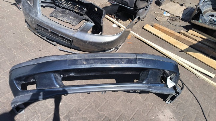 Stoßstange vorne 332 VOLVO V40 und LIFT