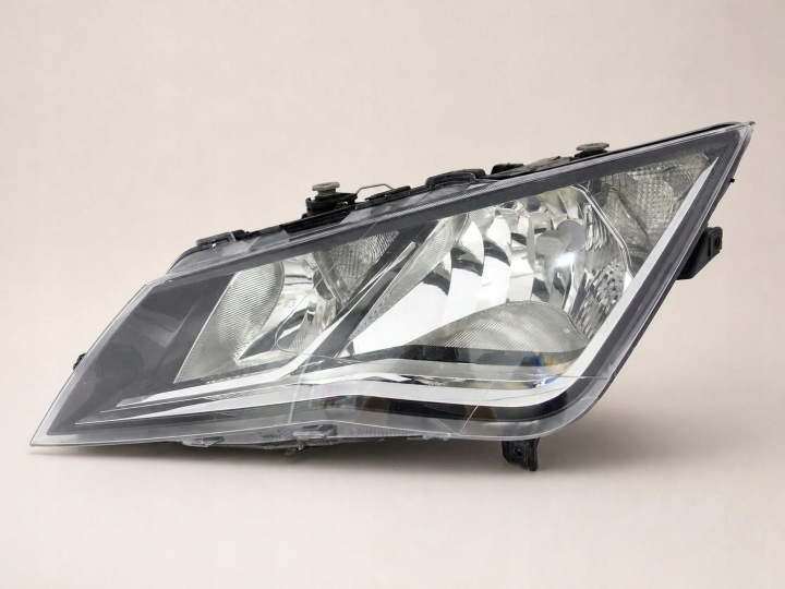 SEAT LEON III 3 5F1 5F0 12-16 feu normal feux de brouillard H7 gauche avant EUROPA