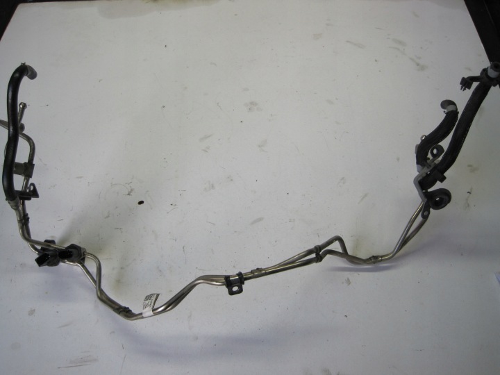 rohr des Kraftstoffsbehälters PORSCHE CARRERA 991 911 3,0BIT 9A211045304