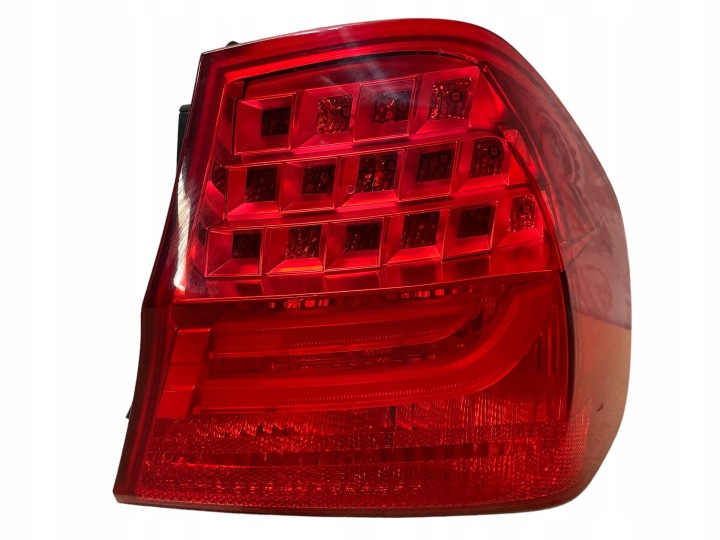 Licht heck rechts W KAROSERIE BMW E90 LIFT 8700KM EU