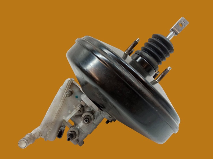 posilovač brzd servo 8V512B195LG Ford Fiesta Mk7 (2008-2016)