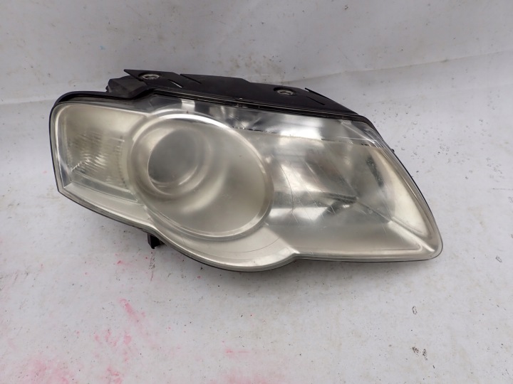 VW PASSAT B6 05-10 far prednji dio prednja desna