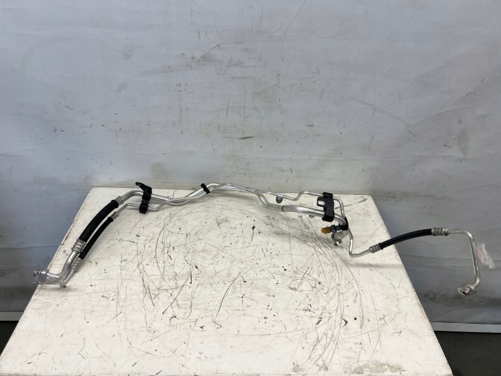 Peugeot 308 II T9 1.5 B-HDI Conduit pieces tuyaux Climatisateur air conditionné 9831702080
