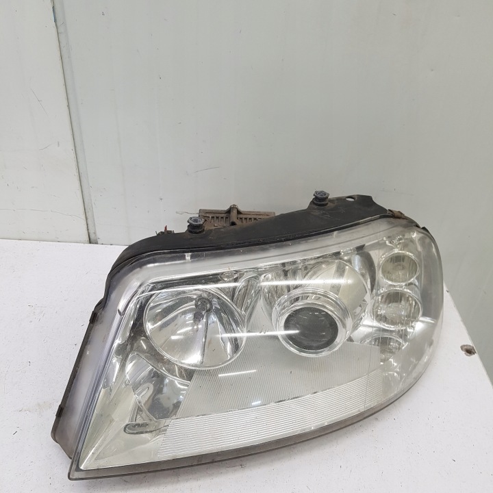 light left front SEAT ALHAMBRA XENON
