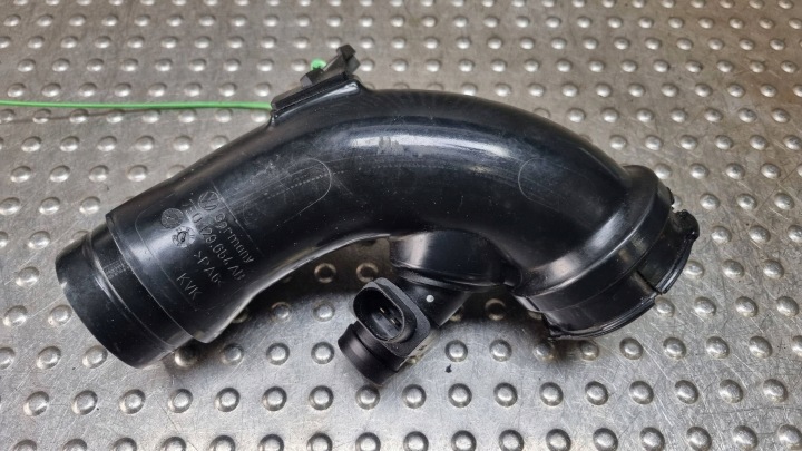 cső, csővezeték tömlő cső intercooler 7E0129654AB VW TRANSPORTER T6 2.0 TDI