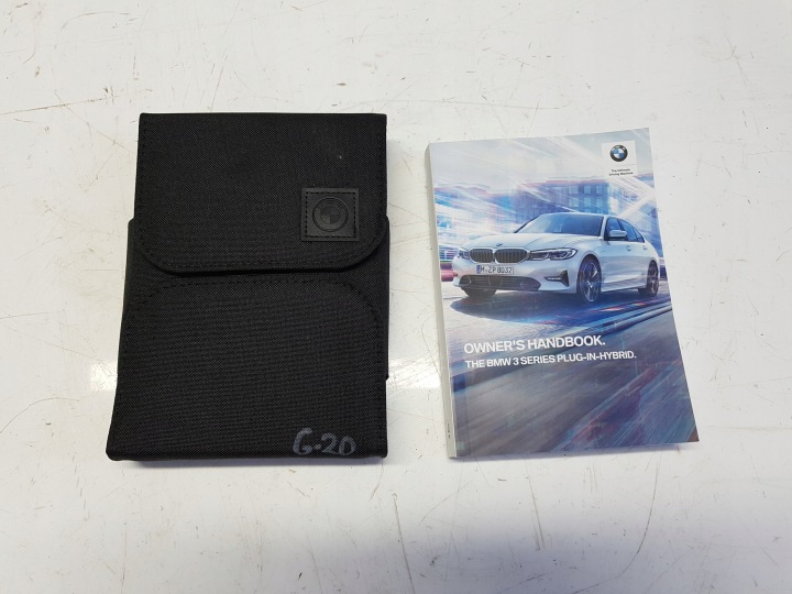 BMW G20 330 etui ksiazka instrukcja obslugi