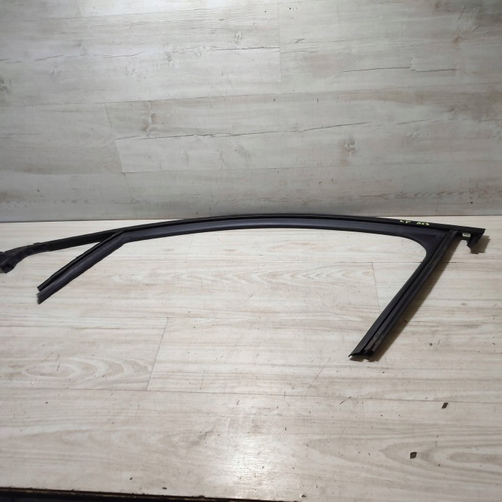 Dichtsatz Fenster Tür przednich vorne Seite links Opel Corsa F 9823226680