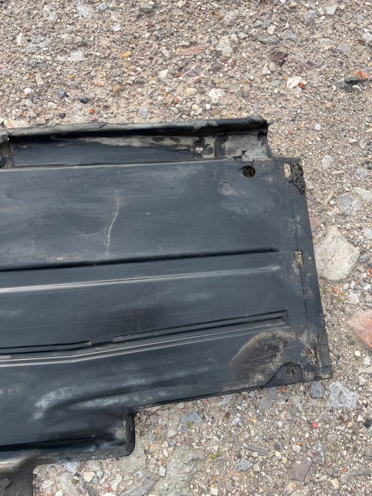 ORIGINAL PART OF THE VAG OE GROUP FALLING FOUNDS 8T8825208 11