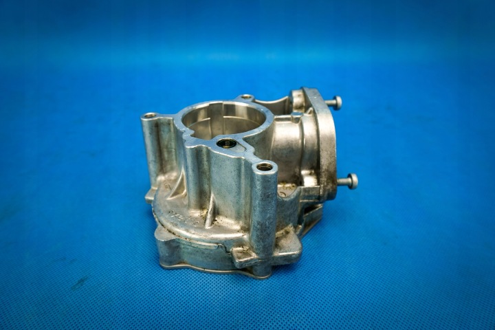 Pompa a vuoto Audi A3 8V Passat B8 06K145100B