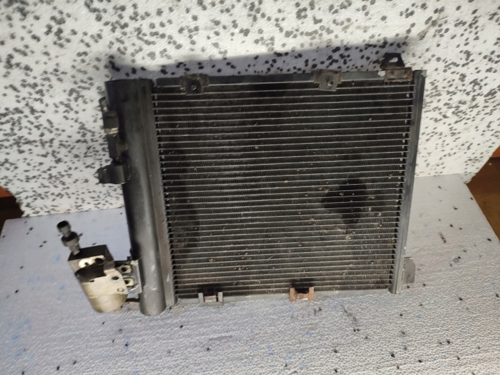 radiatore condensatore climatizzatore usato OPEL ZAFIRA A 2.2 16V