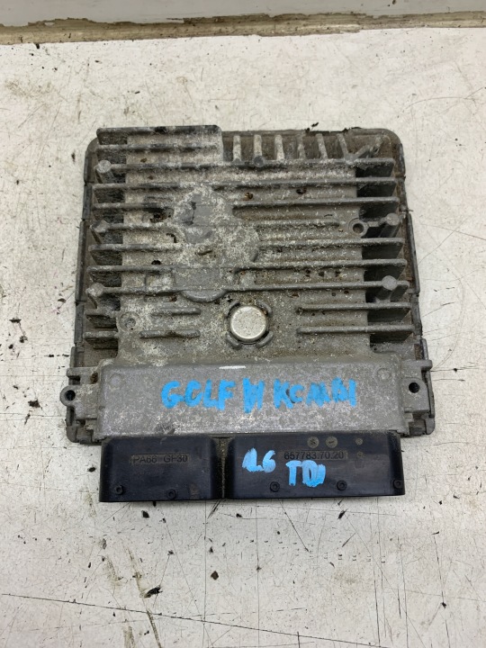 computer control unit of the engine 03L906023A VW GOLF 6 1.6 TDI