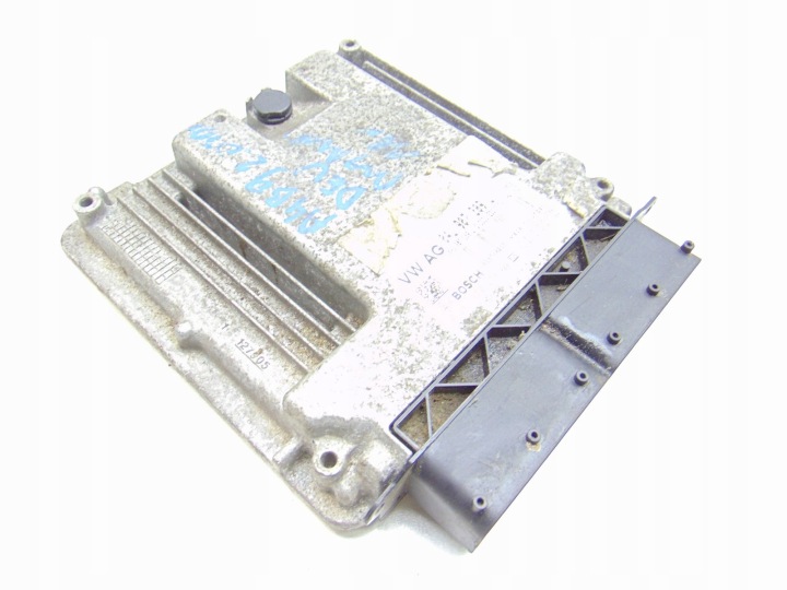 Bedienteil Computer DES MOTORS ECU AUDI A4 B9 A5 8W 2.0 TDI 04L907309L