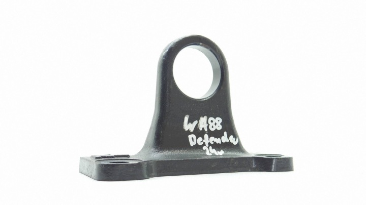 UCHO HOLOWNICZE GANCIO TRAINO ZAPINKA LAND ROVER DEFENDER II L663 L8B2-17A999-AD