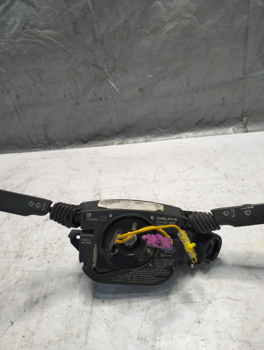 páčky pod volant a ovládání zapalování kroužek Opel VECTRA C OE 13165349EB