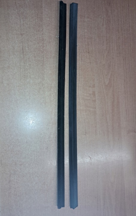 gasket WODOZGARNIAJACA rear part MERCEDES W115 sedan new