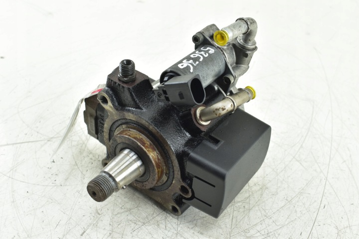 injection pump VW GOLF VI AUDI A3 8P SEAT LEON II 1.6 TDI 03L130755E
