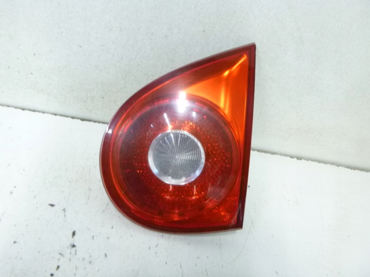 Feux phare Arrière Droit z du capot VW Volkswagen Golf V 5D 2004r. 1K6 945 094E
