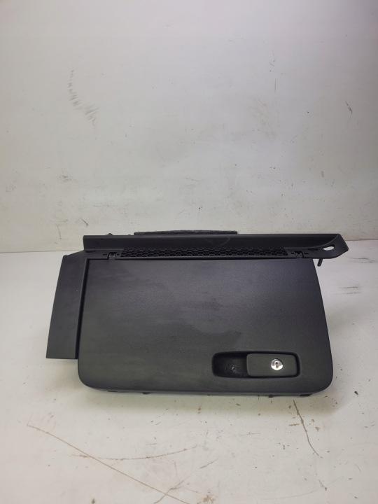 SKRINKA SPOLUJAZDCA SPOLUJAZDCA AUDI A1 8X LIFT 8X1857035B 4PK