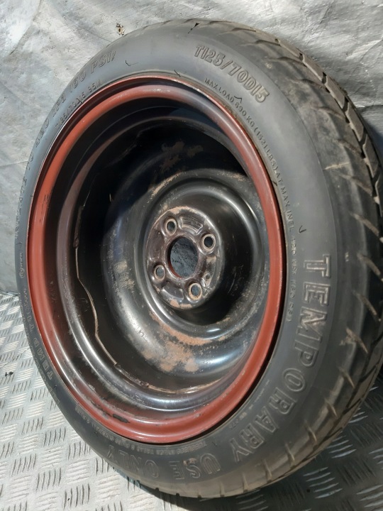 Honda Civic Varapyörä 125/70R15 ET:45 4 ruuvit 10