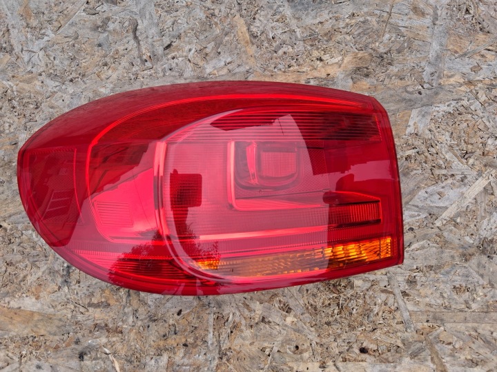light left rear part left VW TIGUAN LIFT EUROPA 5N0945095Q