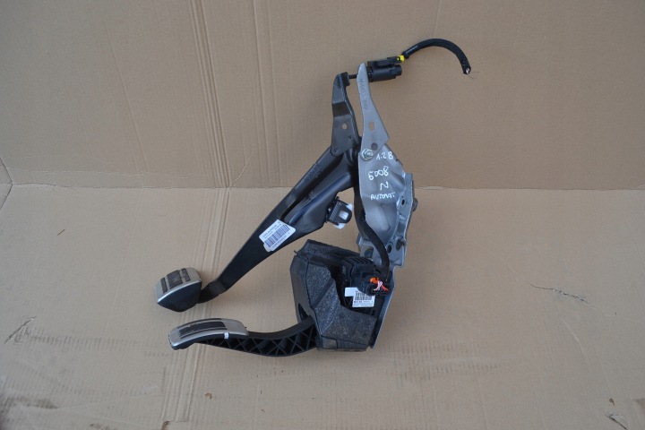 plynový pedál brzdy PEUGEOT 3008 II 16- 9845116580